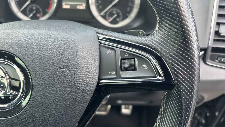 Skoda Karoq 1.5 TSI Sport Line 4x4 5dr DSG Petrol Estate